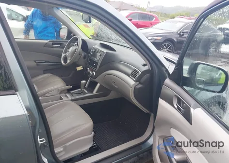 2011 Subaru Forester 2.5X Limited z USA, uszkodzony, nr VIN JF2SHAEC4BH765552